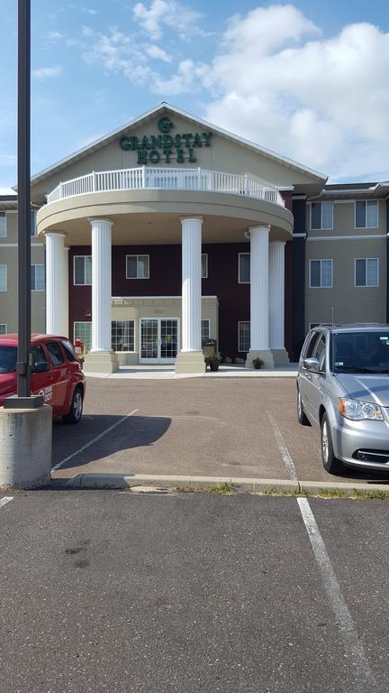 Grandstay Residential Suites Hotel - Eau Claire Dış mekan fotoğraf