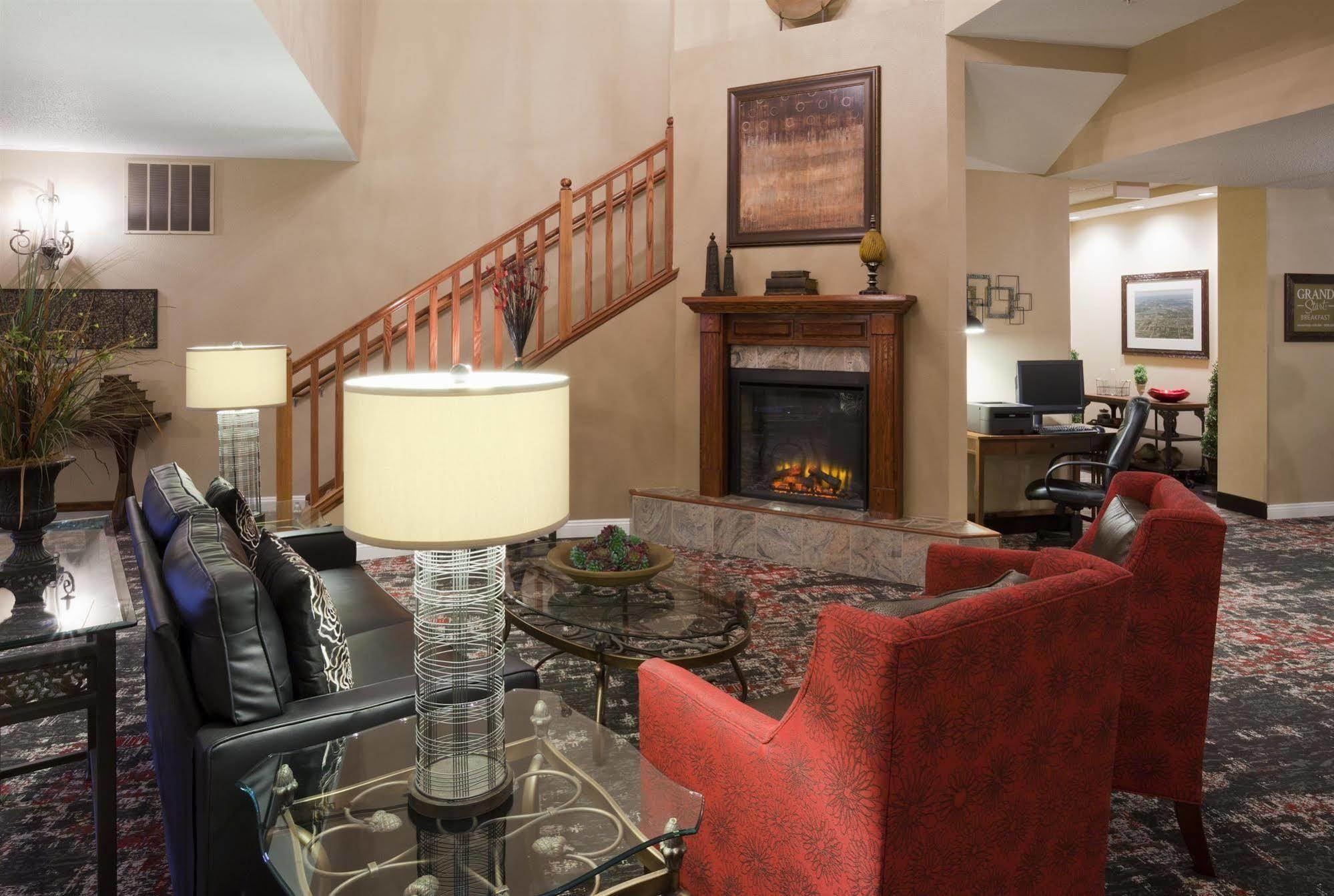 Grandstay Residential Suites Hotel - Eau Claire Dış mekan fotoğraf