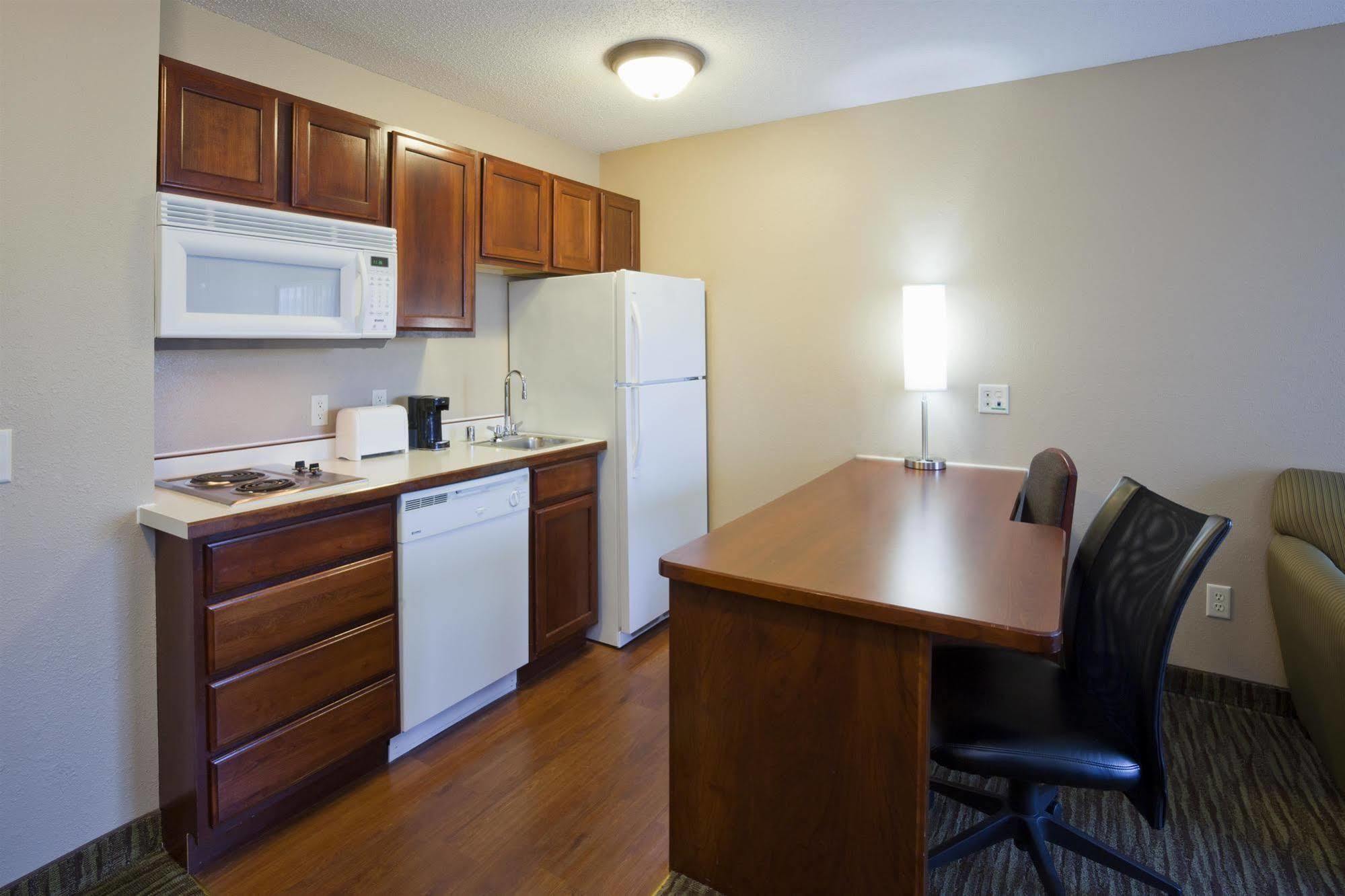 Grandstay Residential Suites Hotel - Eau Claire Dış mekan fotoğraf