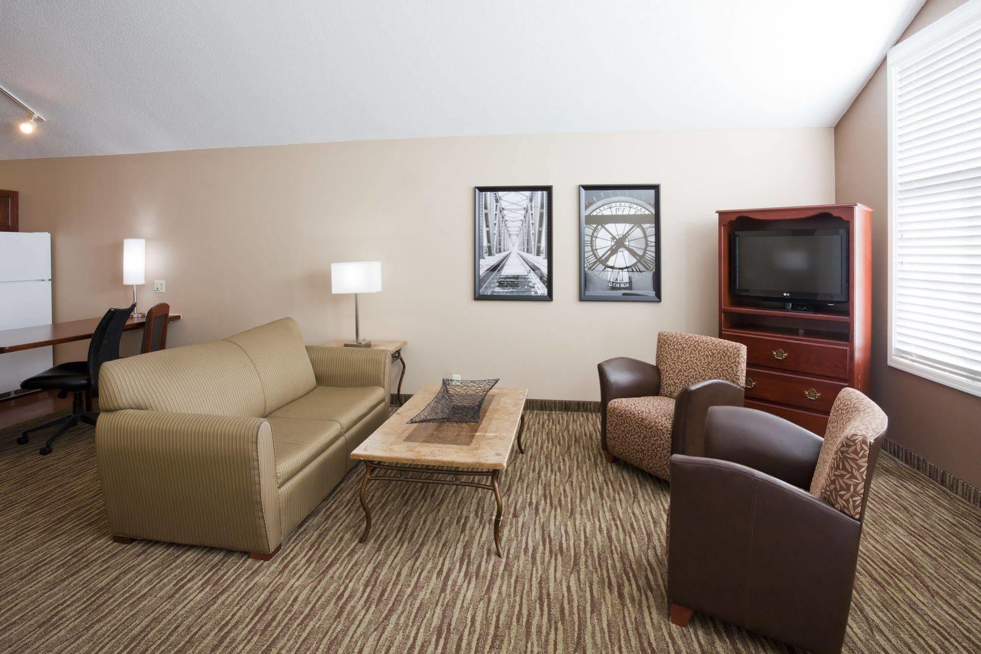 Grandstay Residential Suites Hotel - Eau Claire Dış mekan fotoğraf